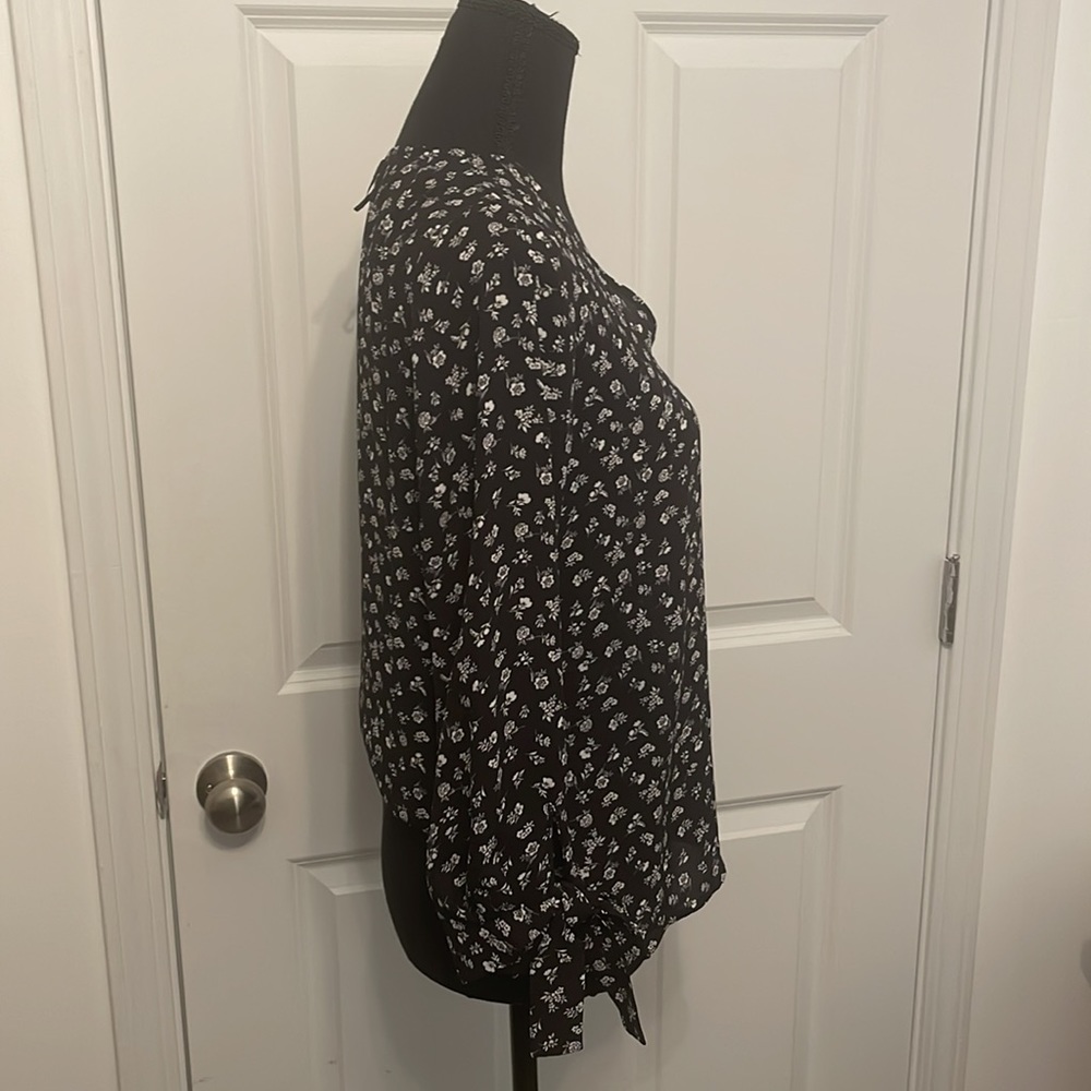 CeCe rich black XS shirt - Picture 2 of 6
